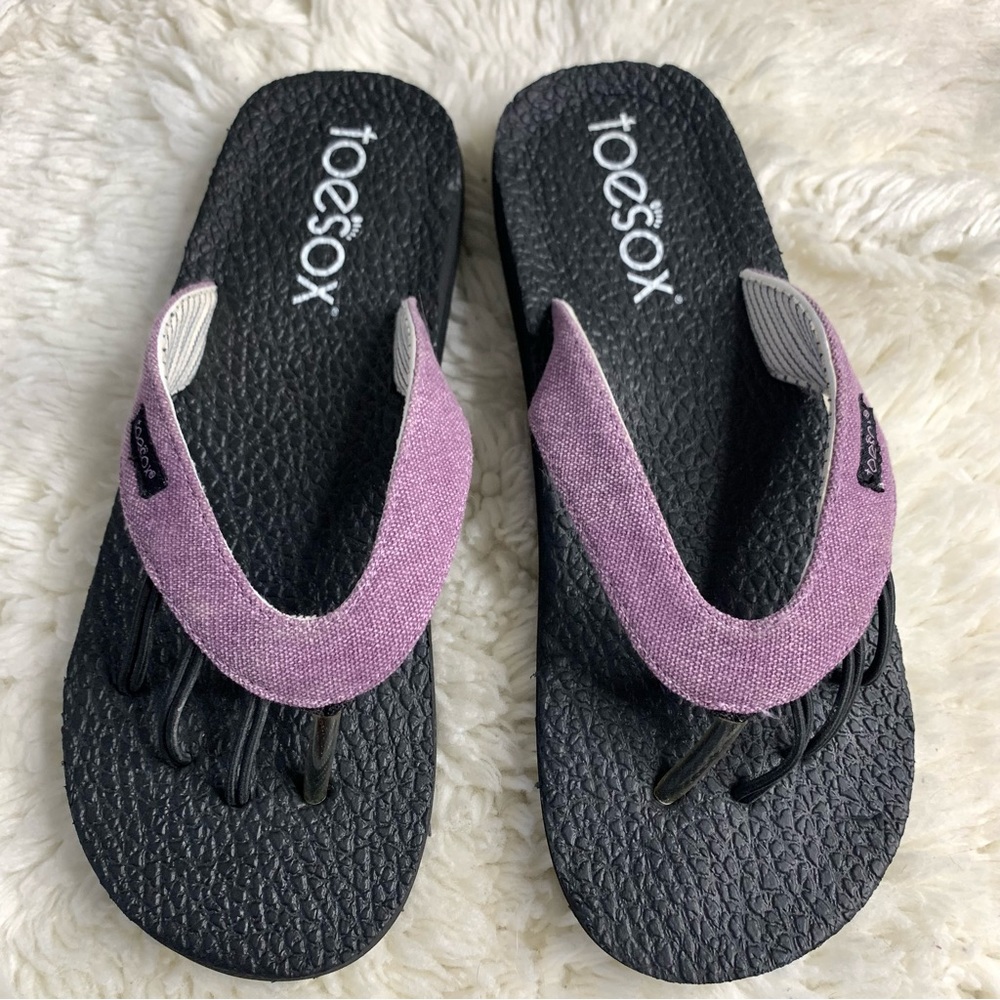 Toesox Sz 10 Five Toe Sandal Kirra Yoga Denim Purple Flip Flop